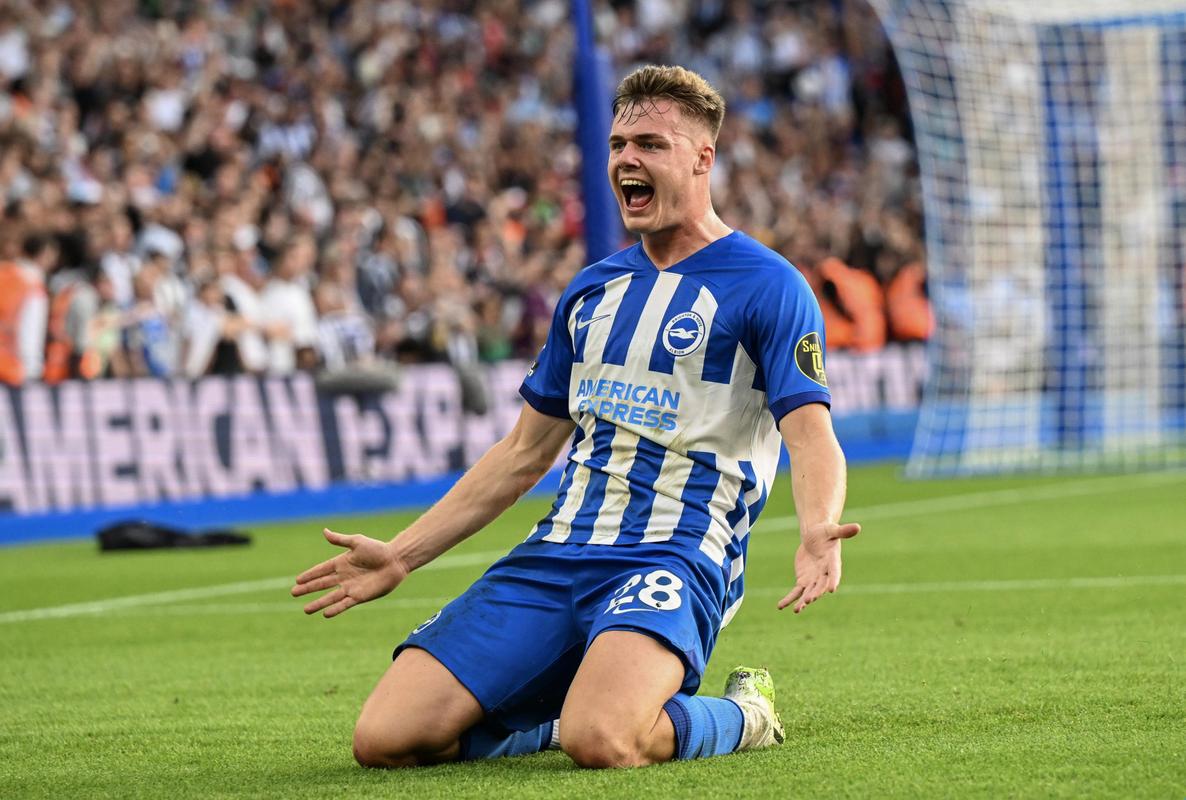 布莱顿跟队：埃文-弗格森将继续留在罗马，不会转租土超