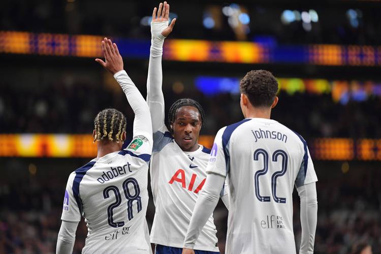 武斯科维奇为汉堡队史首位18岁攻入联赛4球者，仅次于亚马尔插图