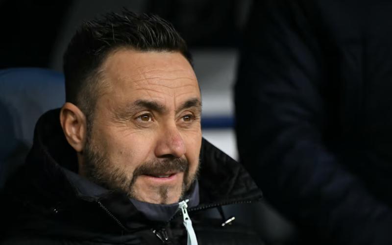 马赛今天召开内部会议，球迷、球员、高管和德泽尔比都参加插图