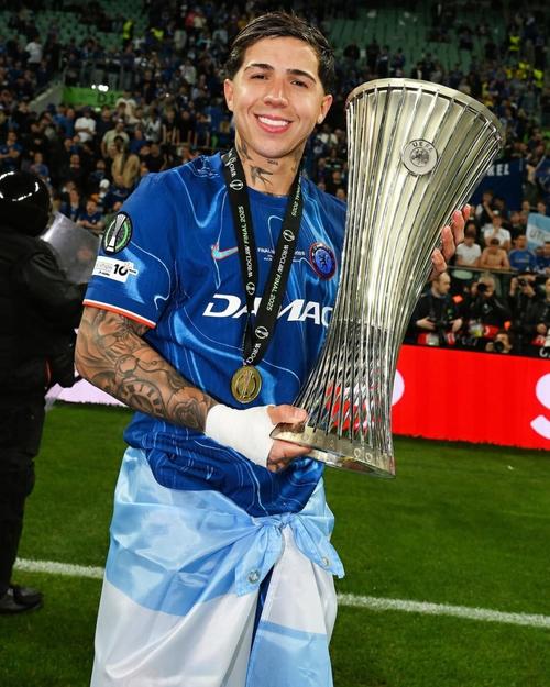 恩佐：对切尔西三年很自豪，想夺冠；全队都和埃斯特旺同在