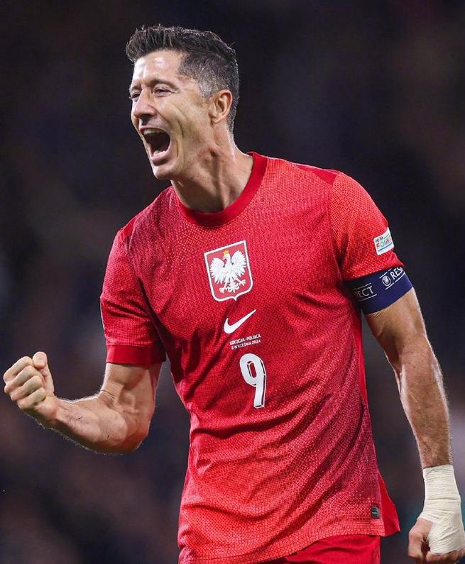 失意国家队而俱乐部绝杀马竞，莱万或许更希望的还是世欧预进球吧